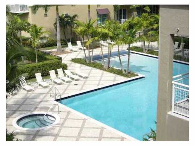Building Photo - Spacious 2-bedroom apartment in full servi...