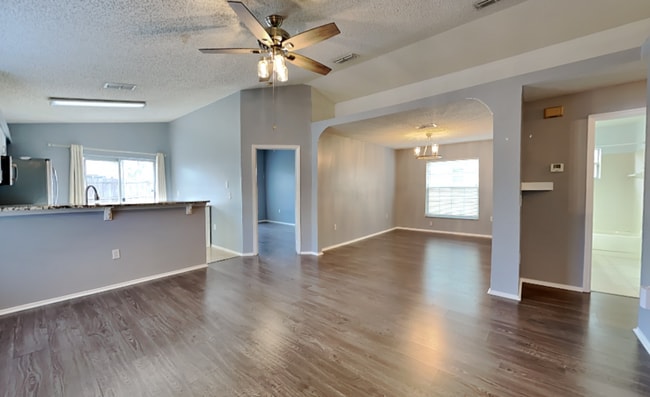 Building Photo - 1118 Vista Palma Way