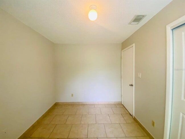 Building Photo - 602 Nicole Blvd