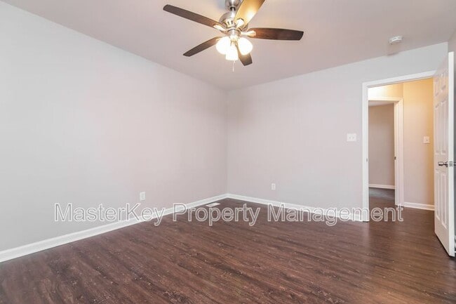 Building Photo - 6025 Presentation St