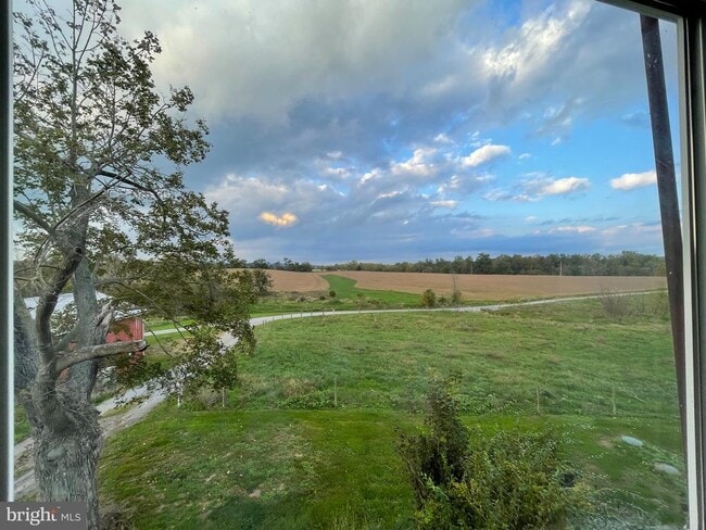 Building Photo - 2450 Mummasburg Rd