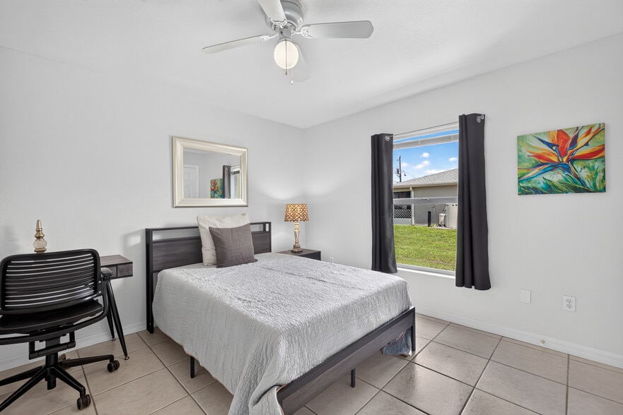 Room 2: Full-Size Bed, Workspace, Television, Dresser & Spacious Closet - 217 Ichabod Ave