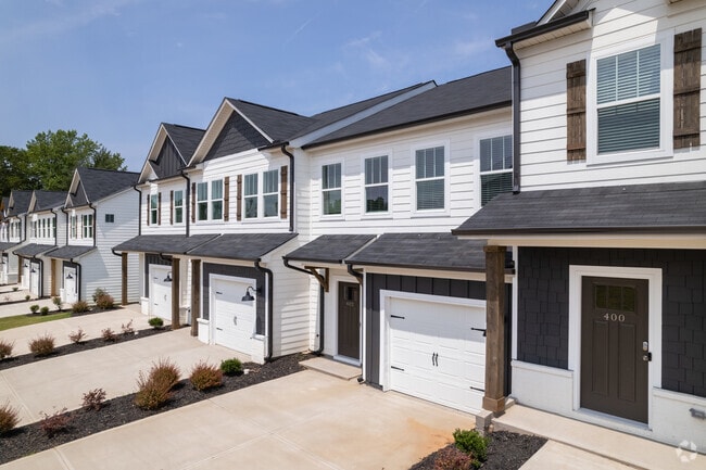 Building Photo - Neely Village