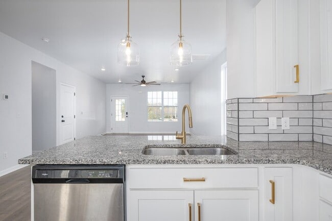 Building Photo - 422 Waterfowl Wy