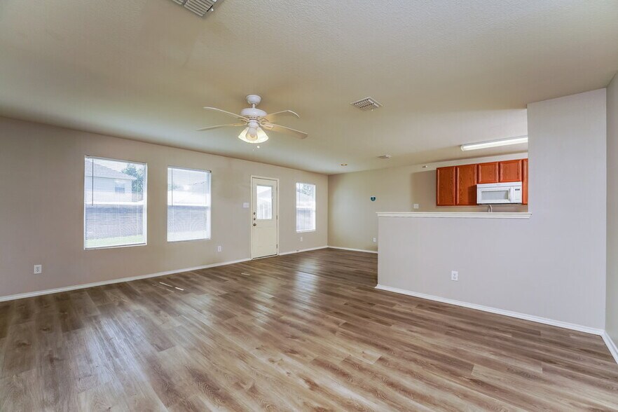 Building Photo - 1209 Lambert Dr
