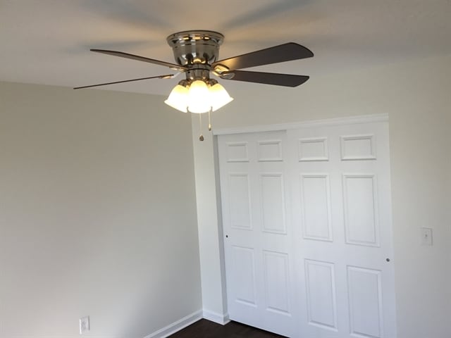 Building Photo - 10319 Fredricksburg Rd