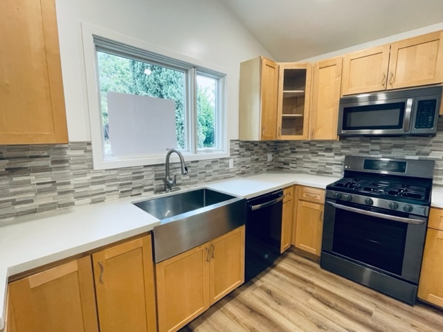 Building Photo - 3840 Vista Ct