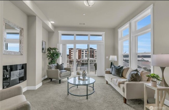 Building Photo - 5105 Grand Loop