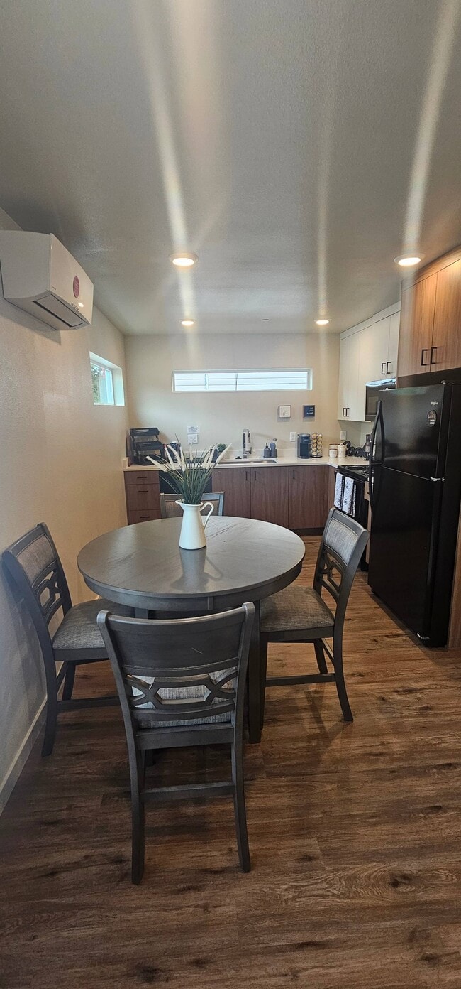 Building Photo - 275 Ipswich St