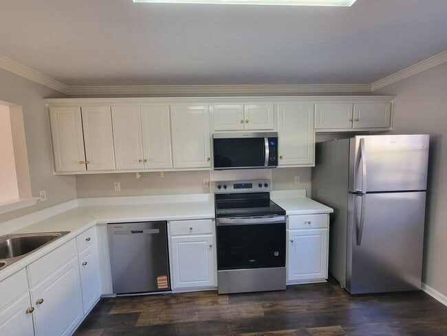 Building Photo - Bay Hill - Columbia County