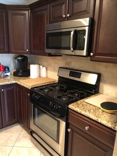 Building Photo - 129 Old Angleton Rd