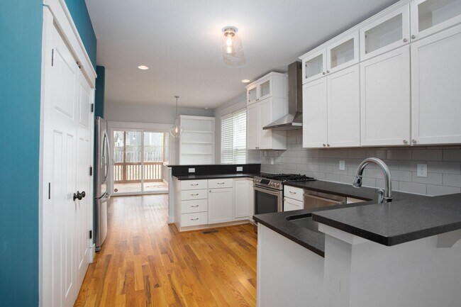 Building Photo - Downtown Durham Oasis! - Three Bedroom Home With Truly Unique Entire Top Floor Primary Suite