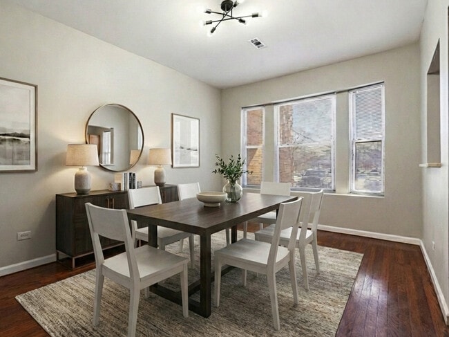 Building Photo - 5431 S Indiana Ave