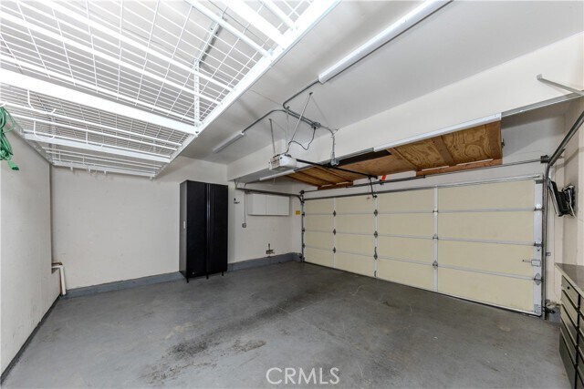 Building Photo - 4 Pso Pensamiento