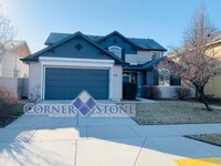 Building Photo - Wonderful Home In Middleton with 3 Car Garage!
