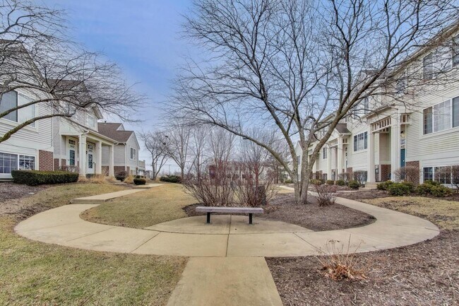 Building Photo - 2427 Daybreak Ct