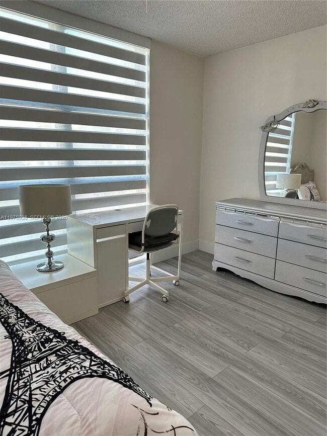 Building Photo - 2055 SW 122nd Ave