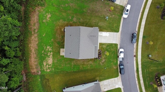 Building Photo - 110 Symmetry Lp