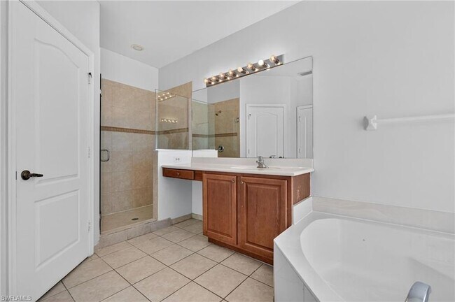 Building Photo - 7032 Ambrosia Ln