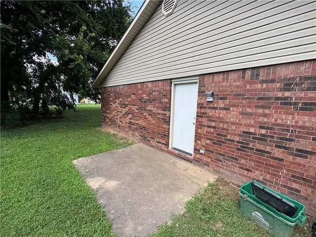 Building Photo - 4420 W Franciscan Trail