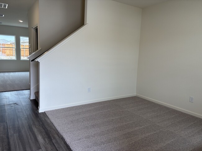 Building Photo - 1876 Purtis Crk Dr