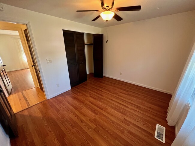Building Photo - 2570 Aztec Ave