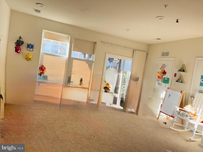 Building Photo - 328 Dawson Pl