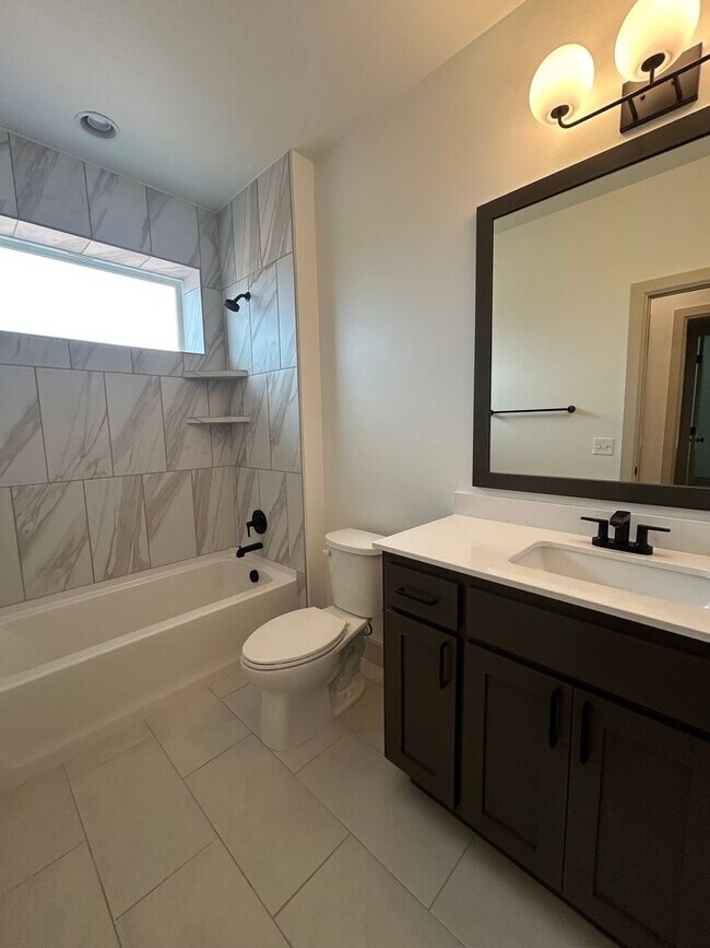 Building Photo - Brand New 3 Bedroom Home in Deer Creek School District