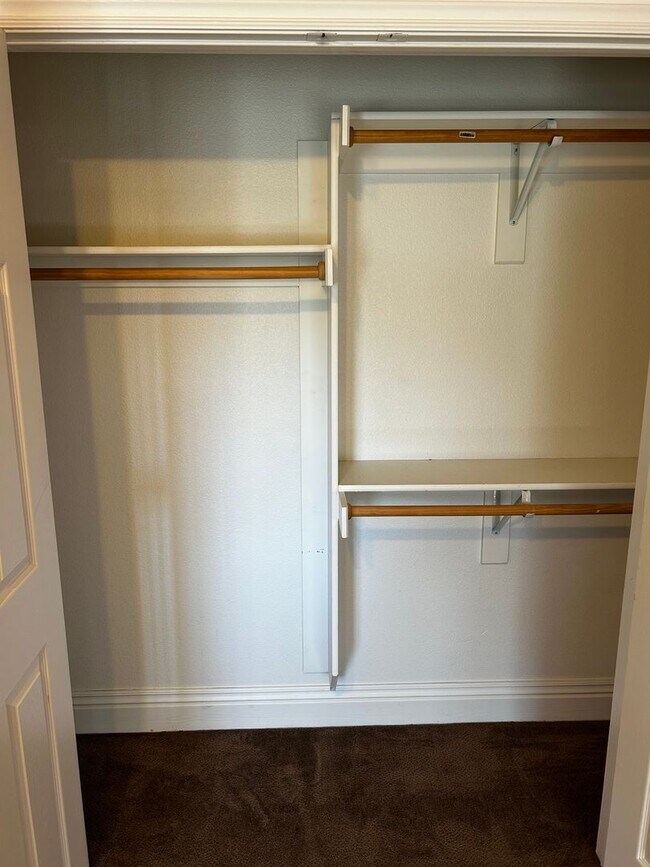 Building Photo - Fayetteville Home in Salem Village Subdivision!