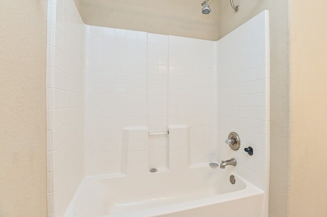 Building Photo - 719 Levi Bend