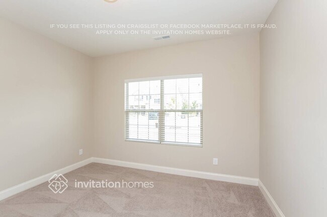 Building Photo - 5337 Roberta Crossing Dr