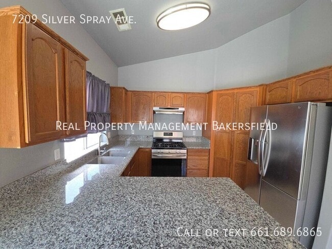 Building Photo - 7209 Silver Spray Ave