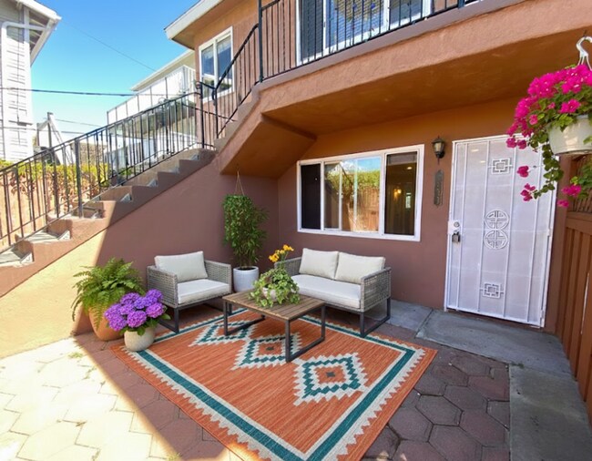 Building Photo - Downstairs 2 Bedroom Apartment! Large Enclosed Exclusive Patio! Gated Community! In Unit Washer &...