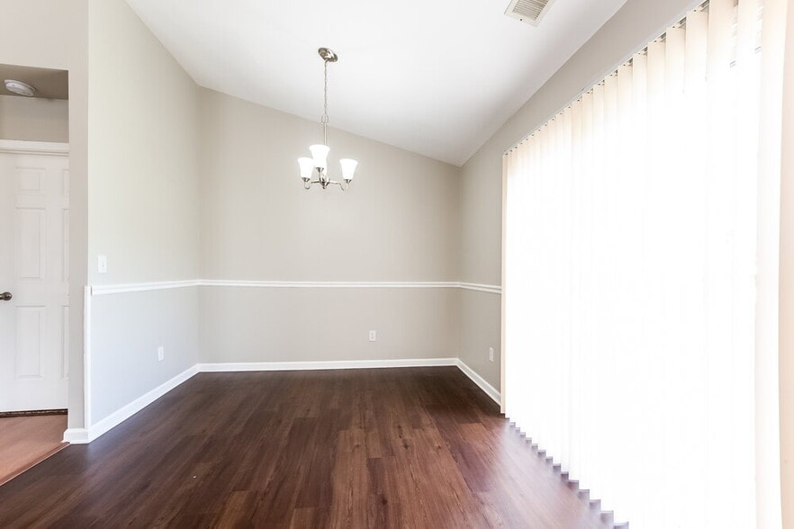 Building Photo - 12805 Beddingfield Dr