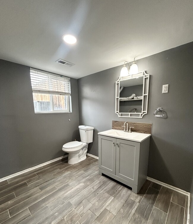 Building Photo - 8326 S Carmen Ct