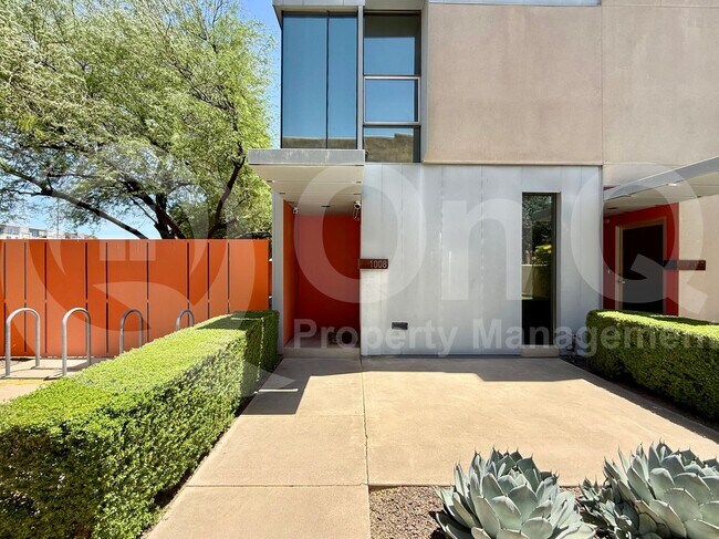 Building Photo - 7047 E Earll Dr