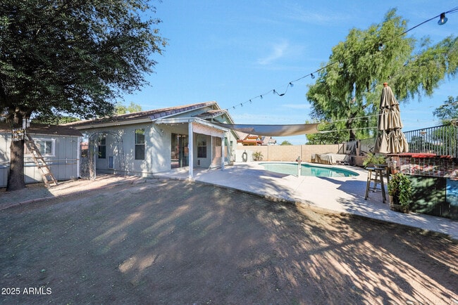 Building Photo - 14635 N 147th Ln