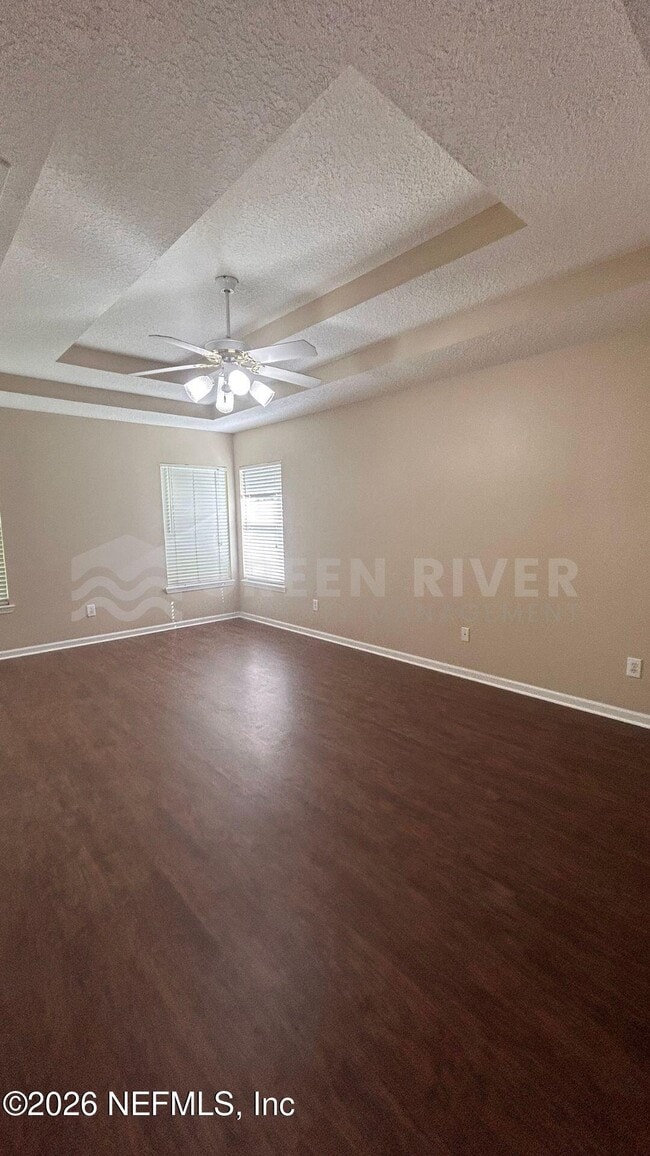 Building Photo - 2522 Willow Creek Dr