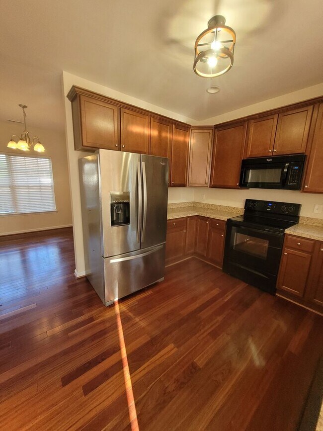 Building Photo - 8351 Thomas Jefferson Way