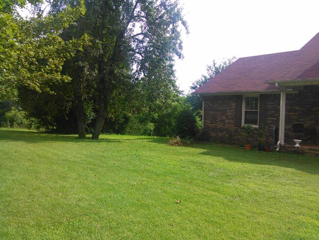 Building Photo - 8310 Middle Butler Rd