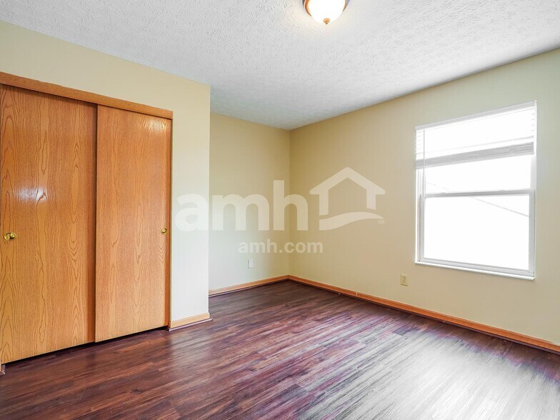 Building Photo - 8135 Arbor Rose Way