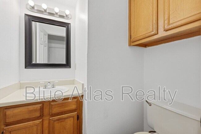 Building Photo - 2713 Wimbledon Ct