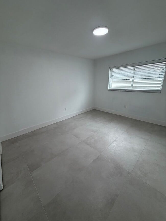 Building Photo - Fully Renovated 3-Bedroom Home with Garage in Orlando