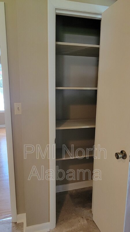 Building Photo - 6408 Robinhood Ln NW