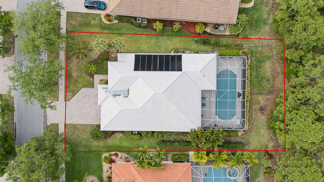 Building Photo - 4642 SW Hammock Creek Dr