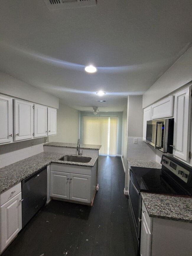 Building Photo - 2119 Misty Meadow Ct