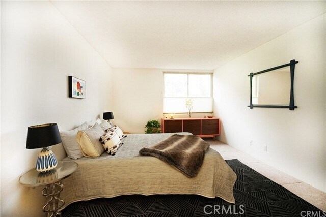 Building Photo - 6542 Ocean Crest Dr