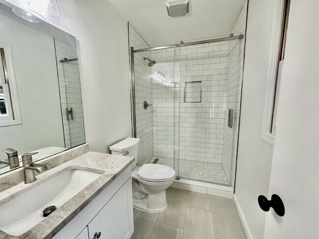 Building Photo - Completely Remodeled Ranch Style Home in t...