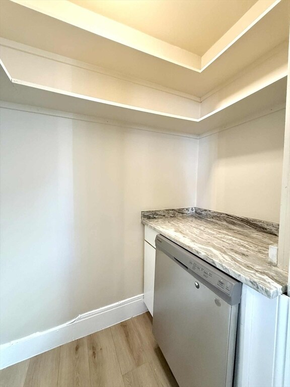 Building Photo - 19 Howell St