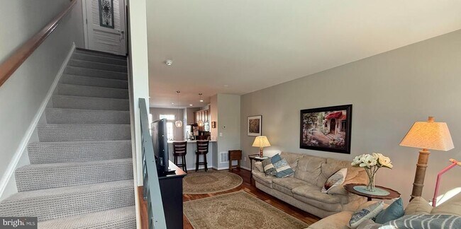 Building Photo - 14050 Cannondale Way